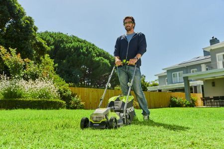 Газонокосарка акумуляторна Ryobi RLM18X33B40 ONE+ (5133004306) 497518 фото