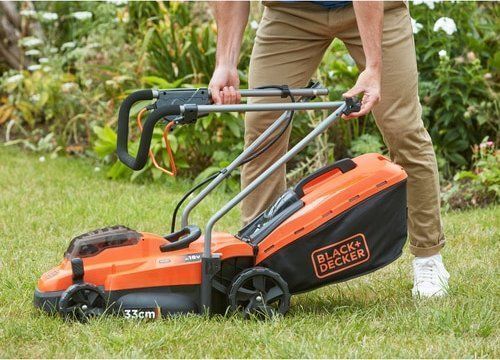 Газонокосилка аккумуляторная Black+Decker BCMW3318N 561104 фото