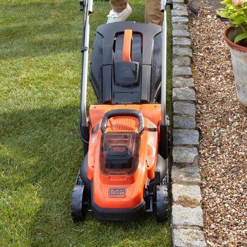Газонокосарка акумуляторна Black+Decker BCMW3336N 561105 фото