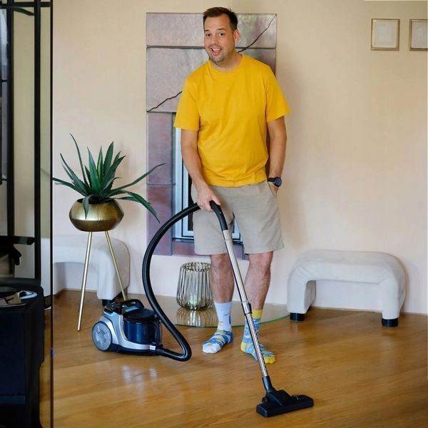 Пылесос безмешковый Columbia Vac OCC2000 569127 фото