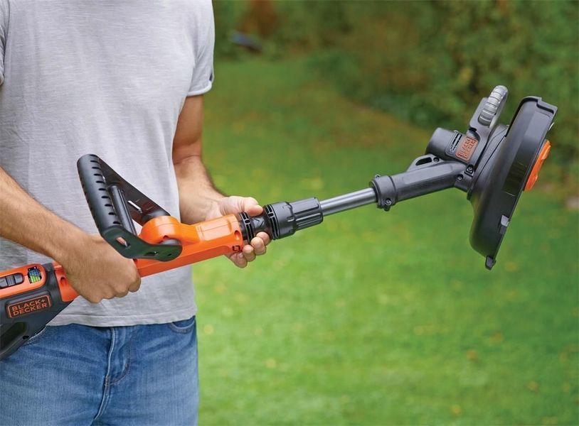 Триммер аккумуляторный Black+Decker STC1820PCB 645746 фото