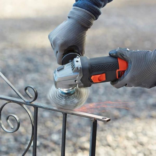 Болгарка (кутова шліфмашина) Black+Decker BEG220 516299ua фото