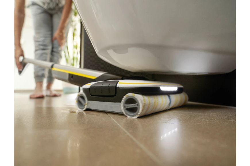 Моющий пылесос Karcher FC 7 Plus (1.055-710.0) 568707 фото