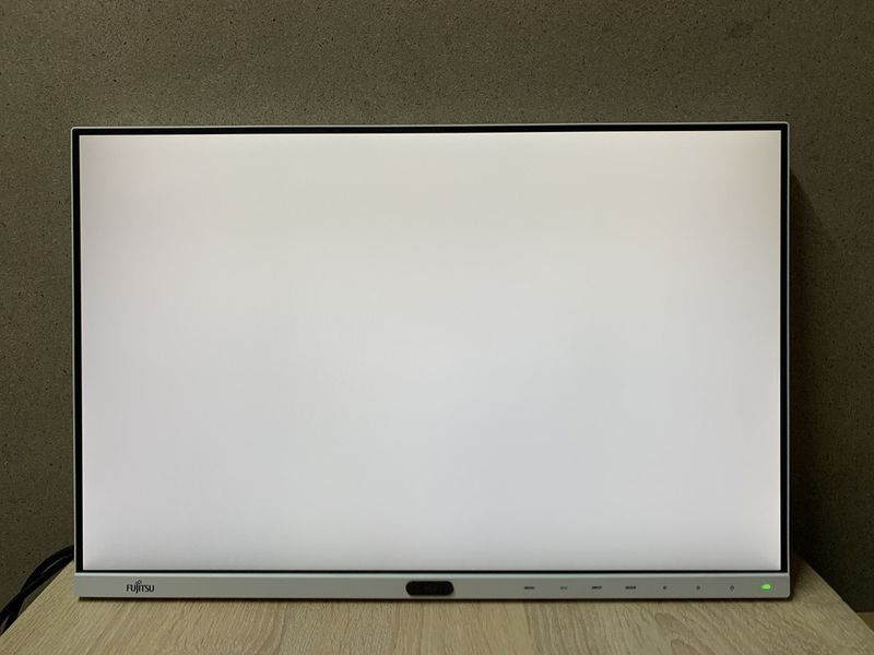 РК монітор FUJITSU P24-8 WE NEO S26361-K1647-V150 10001328 фото