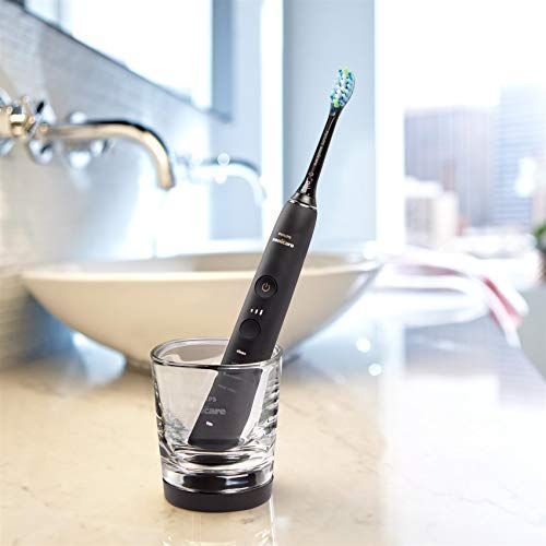 Набір із 2-х електричних зубних щіток Philips Sonicare DiamondClean 9000 HXHX9914/54 557848 фото