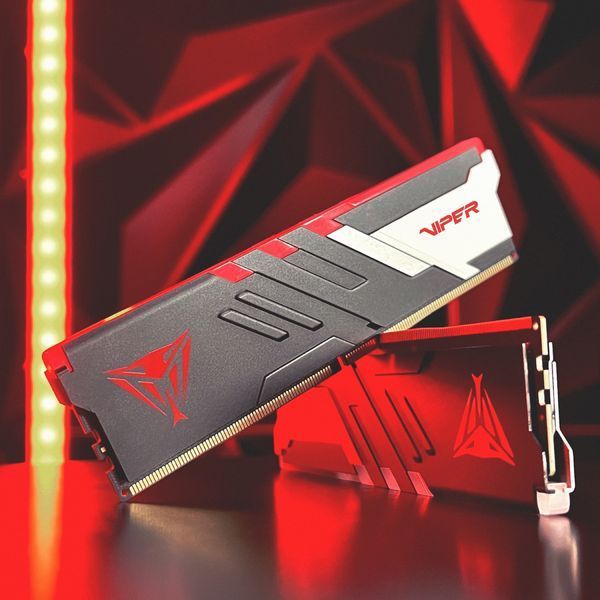 Пам'ять для настільних комп'ютерів Patriot 64 GB (2x32GB) DDR5 6000 MHz Viper Venom RGB (PVVR564G600C36K) 579675ua фото