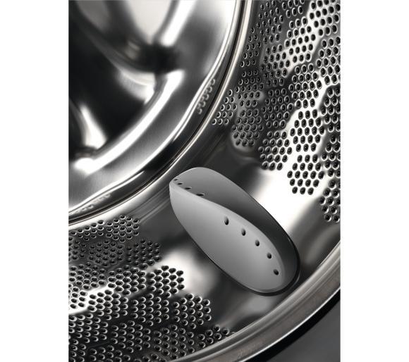 фото Стиральная машина автоматическая Electrolux EW2FN727WP